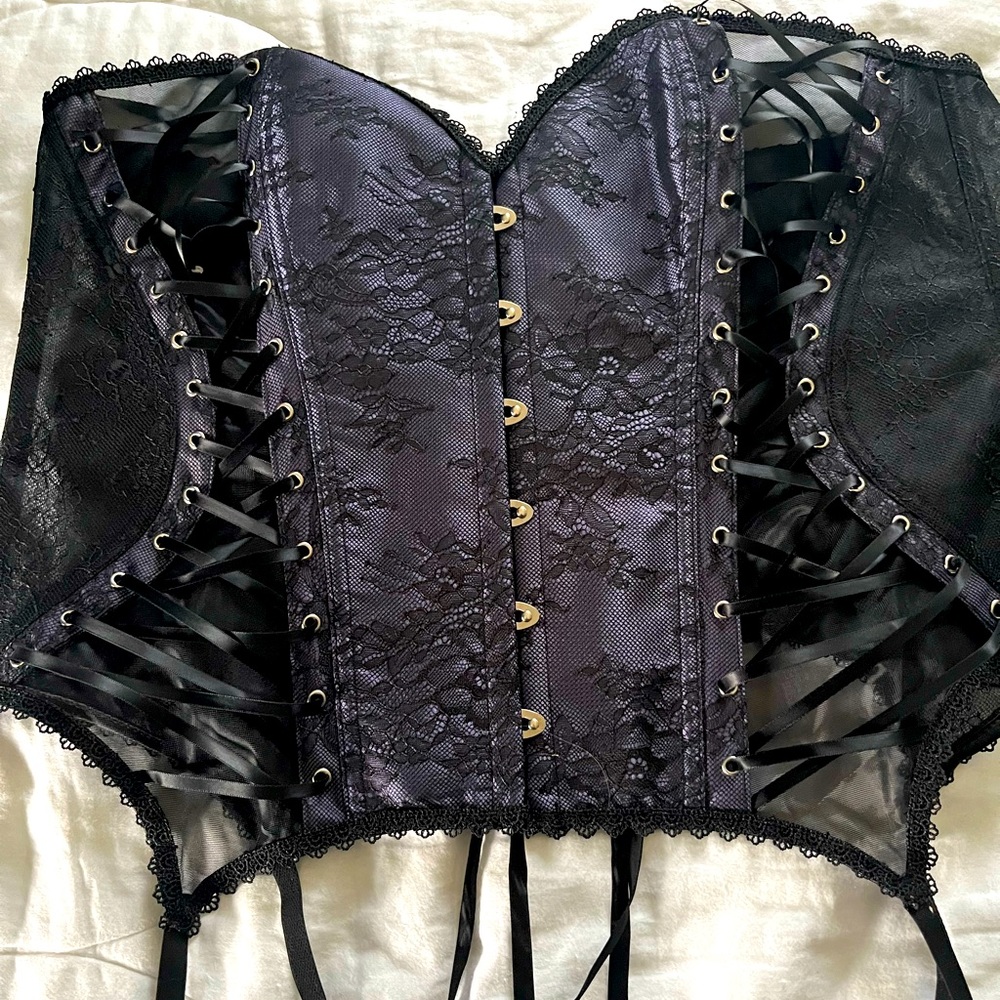 Purple and Black Corset 3xl (18/20)